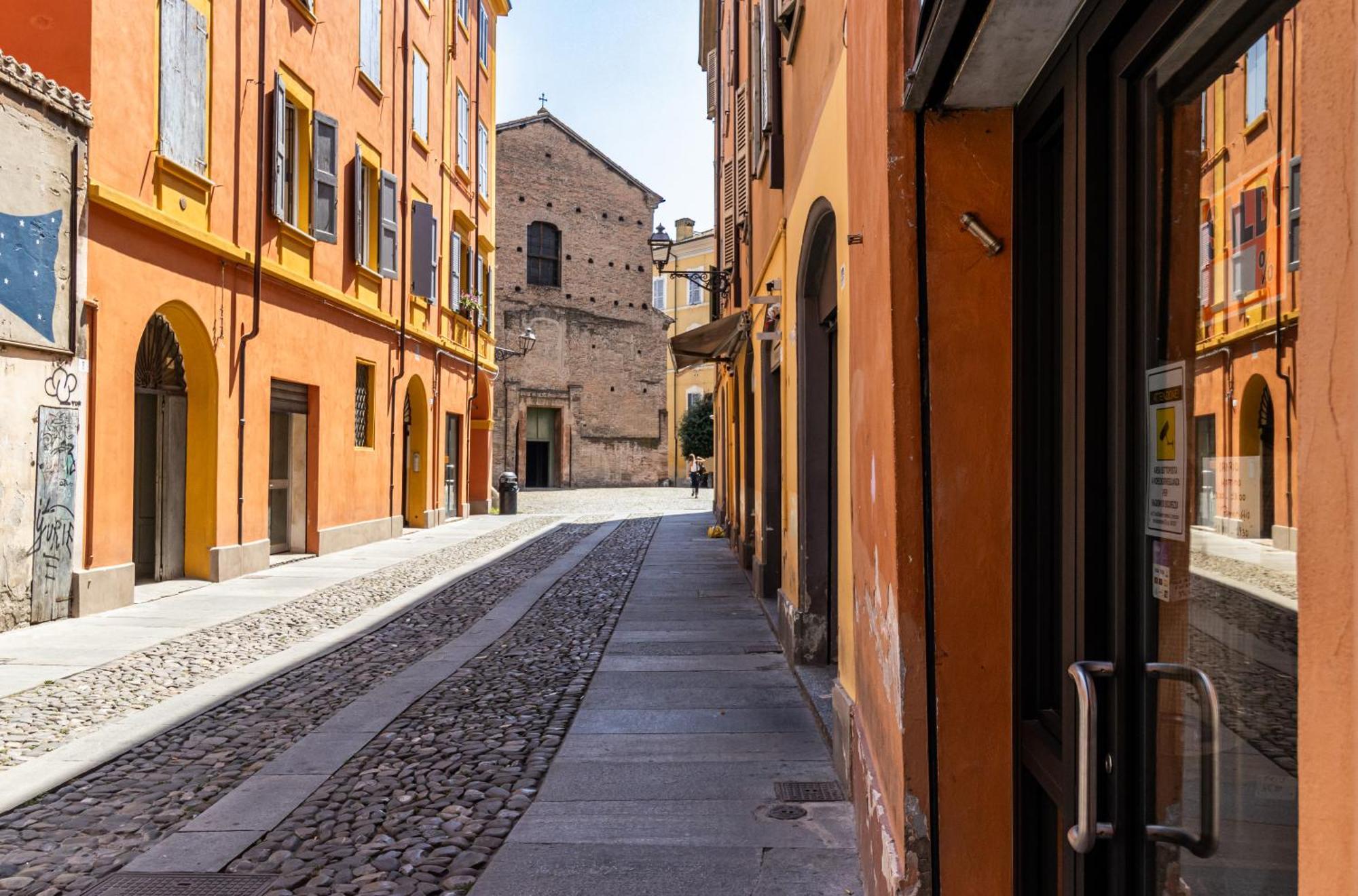 Suite Modena Al Centro - Affitti Brevi Italia 外观 照片