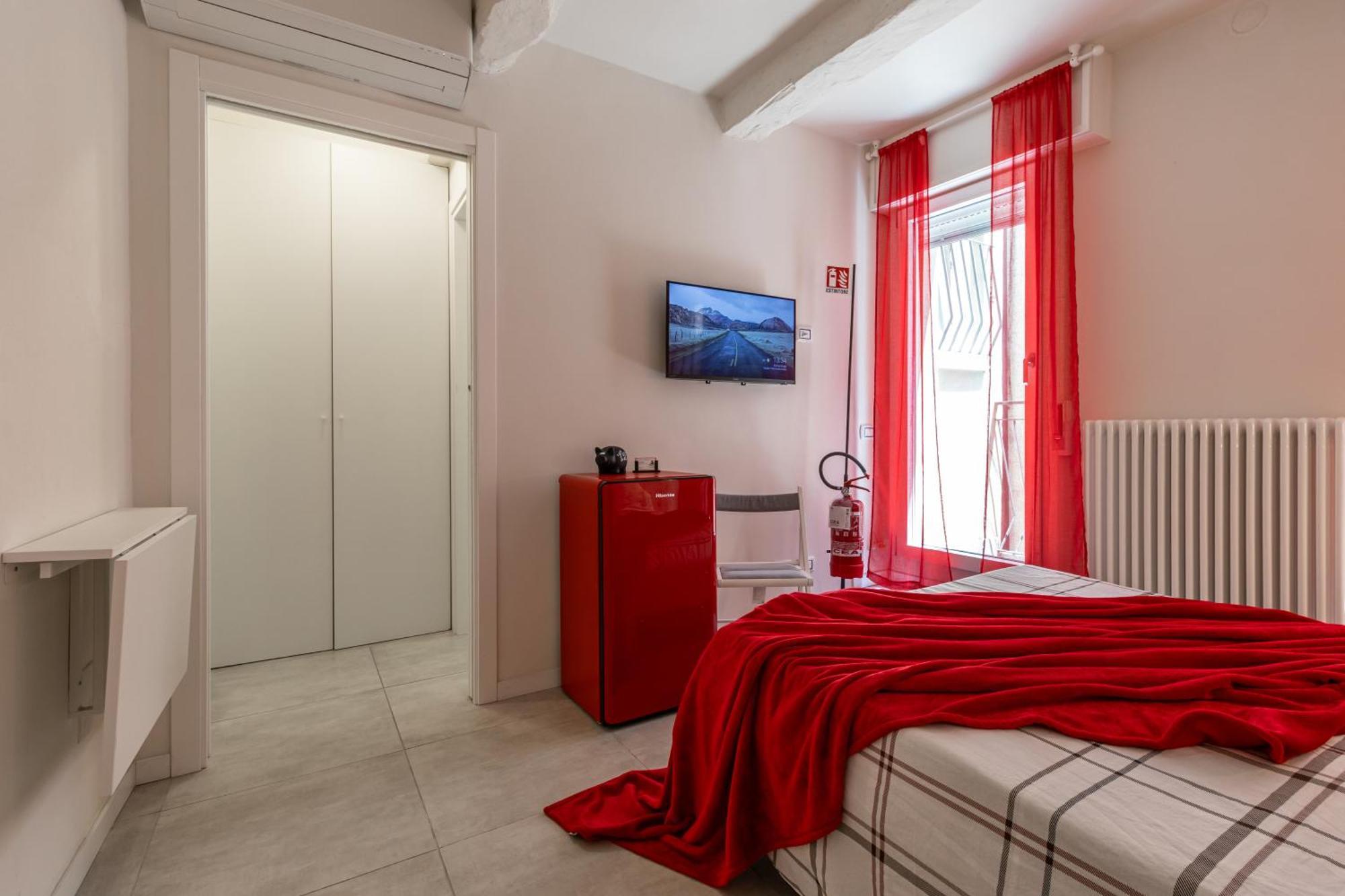 Suite Modena Al Centro - Affitti Brevi Italia 外观 照片