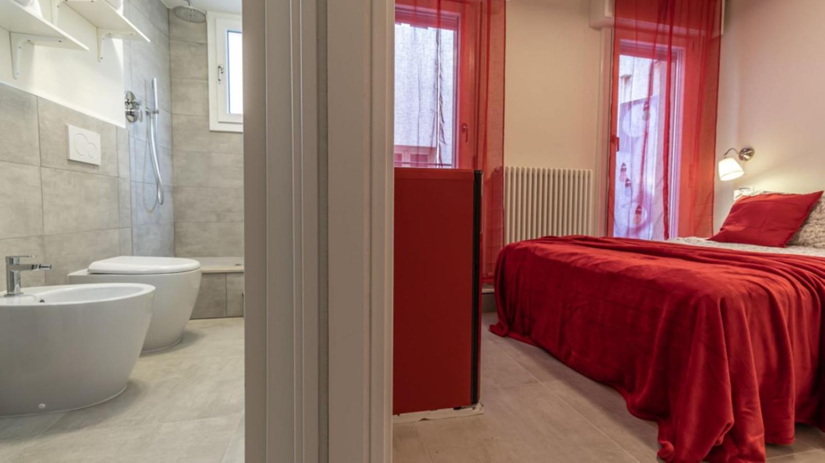 Suite Modena Al Centro - Affitti Brevi Italia 外观 照片